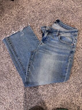Aeropostale Women's Straight Leg Medium Blue Jeans